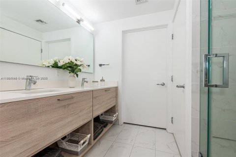 Copropriété à vendre à North Miami Beach, Floride: 2 chambres, 104.89 m2 № 1977770 - photo 10