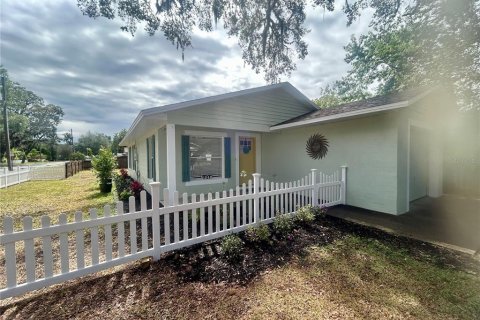 House in Mount Dora, Florida 3 bedrooms, 101.45 sq.m. № 1681658 - photo 16