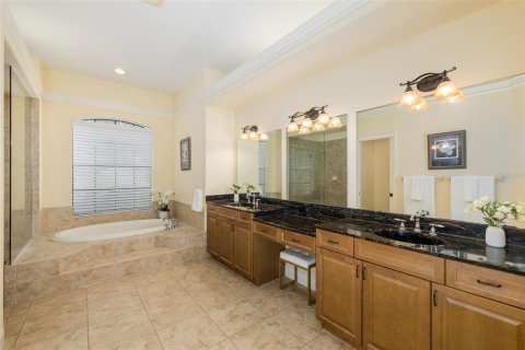 Villa ou maison à vendre à Trinity, Floride: 4 chambres, 373.56 m2 № 2401093 - photo 19