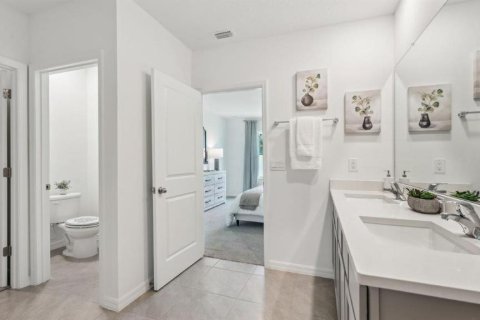 Casa en venta en Zephyrhills, Florida, 4 dormitorios, 169.83 m2 № 1911031 - foto 16