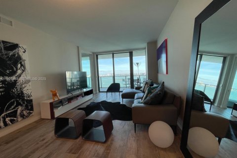 Купить кондоминиум в Майами, Флорида 2 спальни, 106.93м2, № 2188587 - фото 9