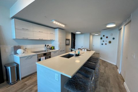 Купить кондоминиум в Майами, Флорида 2 спальни, 106.93м2, № 2188587 - фото 7