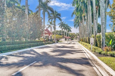 House in Delray Beach, Florida 2 bedrooms, 115.48 sq.m. № 2079720 - photo 29