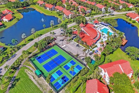 House in Delray Beach, Florida 2 bedrooms, 115.48 sq.m. № 2079720 - photo 18