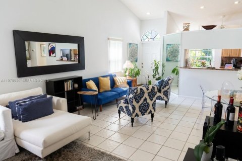 House in Delray Beach, Florida 2 bedrooms, 115.48 sq.m. № 2079720 - photo 3