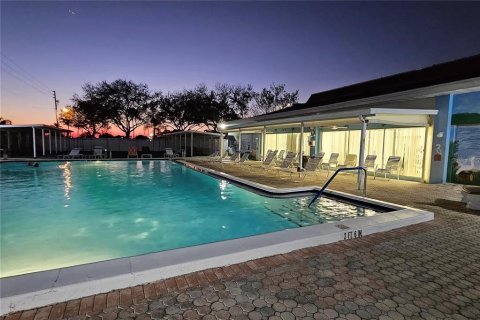 Condominio en alquiler en Holiday, Florida, 2 dormitorios, 76.64 m2 № 1640079 - foto 5