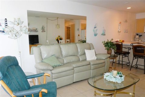 Condominio en alquiler en Holiday, Florida, 2 dormitorios, 76.64 m2 № 1640079 - foto 10