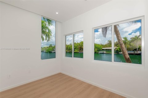 Adosado en alquiler en Miami Beach, Florida, 3 dormitorios, 210.42 m2 № 2060067 - foto 13
