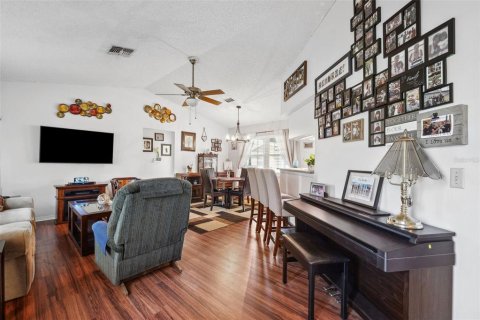 Купить виллу или дом в Нью-Порт-Ричи, Флорида 9 комнат, 112.88м2, № 1581094 - фото 6