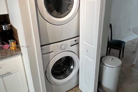 Villa ou maison à louer à North Miami, Floride: 3 chambres, 150.32 m2 № 2050351 - photo 9