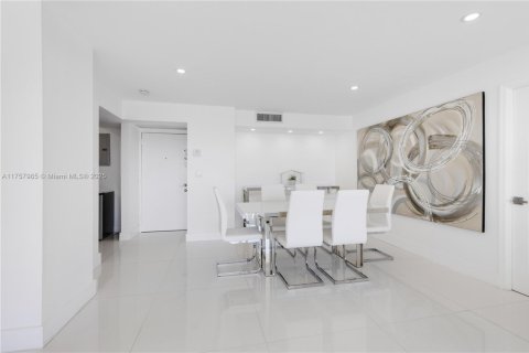 Condominio en venta en Aventura, Florida, 2 dormitorios, 106.84 m2 № 1738180 - foto 8