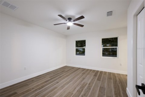 House in Sarasota, Florida 3 bedrooms, 256.41 sq.m. № 2418574 - photo 24