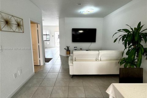 Casa en venta en Homestead, Florida, 3 dormitorios, 169.73 m2 № 2058159 - foto 6