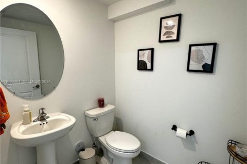 Casa en venta en Homestead, Florida, 3 dormitorios, 169.73 m2 № 2058159 - foto 11