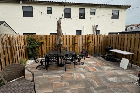 Casa en venta en Homestead, Florida, 3 dormitorios, 169.73 m2 № 2058159 - foto 24