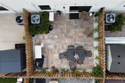 Casa en venta en Homestead, Florida, 3 dormitorios, 169.73 m2 № 2058159 - foto 22