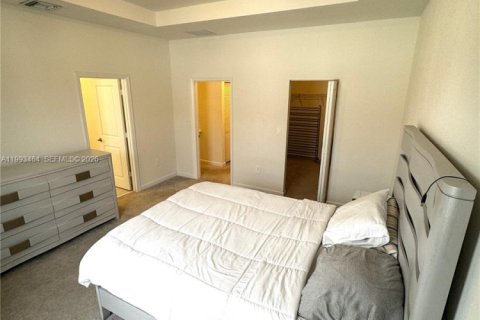 Casa en venta en Homestead, Florida, 3 dormitorios, 169.73 m2 № 2058159 - foto 14