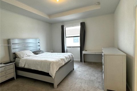 Casa en venta en Homestead, Florida, 3 dormitorios, 169.73 m2 № 2058159 - foto 16