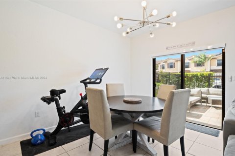 Adosado en venta en Davie, Florida, 2 dormitorios, 157.56 m2 № 1704665 - foto 10