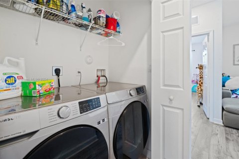 Adosado en venta en Davie, Florida, 2 dormitorios, 157.56 m2 № 1704665 - foto 22