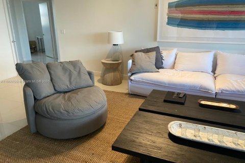 Condo in Key Biscayne, Florida, 3 bedrooms  № 1922860 - photo 8