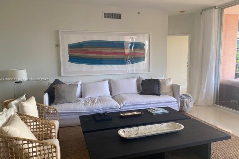 Condo in Key Biscayne, Florida, 3 bedrooms  № 1922860 - photo 7