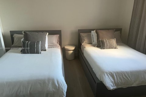 Condo in Key Biscayne, Florida, 3 bedrooms  № 1922860 - photo 15