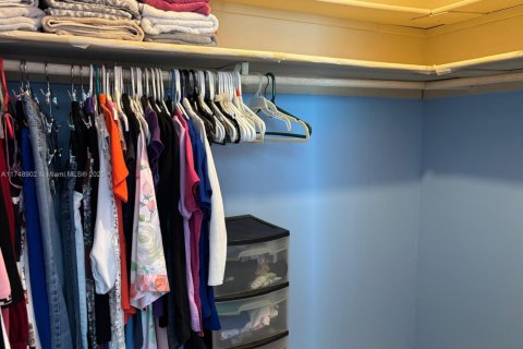 Купить кондоминиум в Майами, Флорида 3 спальни, 137.87м2, № 1864770 - фото 24