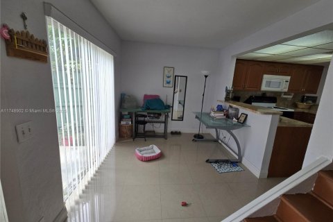 Купить кондоминиум в Майами, Флорида 3 спальни, 137.87м2, № 1864770 - фото 10