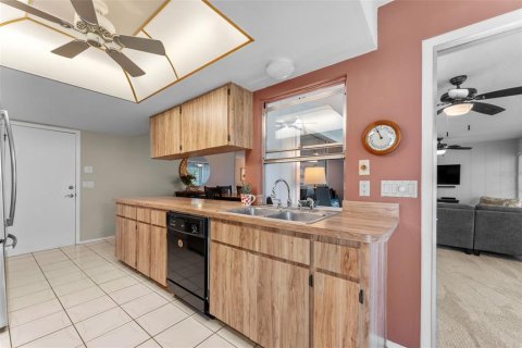 Casa en venta en Spring Hill, Florida, 2 dormitorios, 158.12 m2 № 1819075 - foto 18