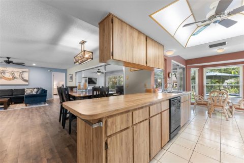 Casa en venta en Spring Hill, Florida, 2 dormitorios, 158.12 m2 № 1819075 - foto 16