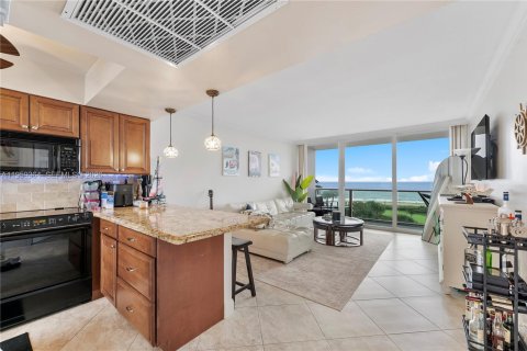 Condo in Deerfield Beach, Florida, 1 bedroom  № 2023435