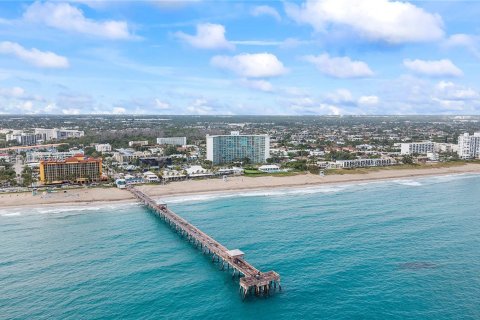 Condo in Deerfield Beach, Florida, 1 bedroom  № 2023435 - photo 8