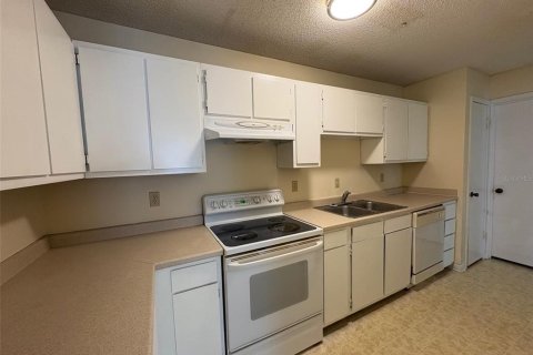 Appartement à louer à Titusville, Floride: 1 chambre, 64.57 m2 № 1858355 - photo 4
