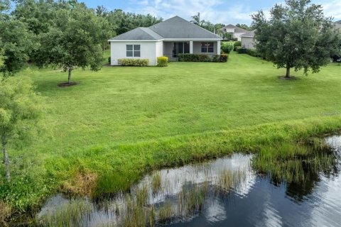 House in Bradenton, Florida 3 bedrooms, 199.55 sq.m. № 2206933 - photo 24
