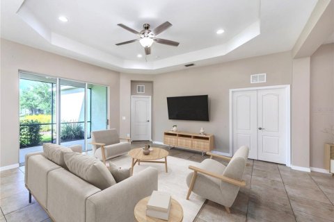 House in Bradenton, Florida 3 bedrooms, 199.55 sq.m. № 2206933 - photo 7