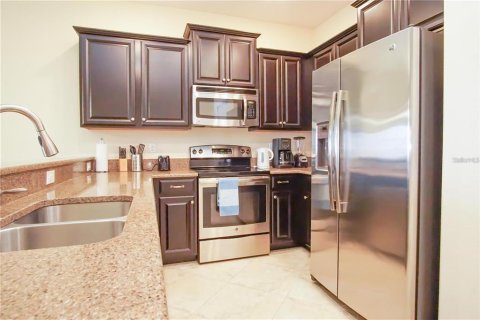 Condominio en alquiler en Davenport, Florida, 2 dormitorios, 130.9 m2 № 2095941 - foto 5