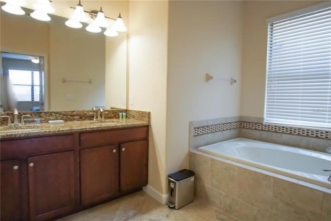 Condominio en alquiler en Davenport, Florida, 2 dormitorios, 130.9 m2 № 2095941 - foto 10
