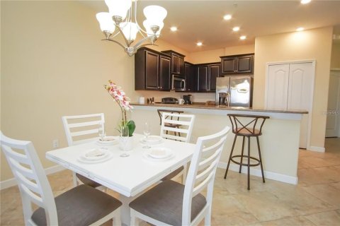 Condominio en alquiler en Davenport, Florida, 2 dormitorios, 130.9 m2 № 2095941 - foto 6