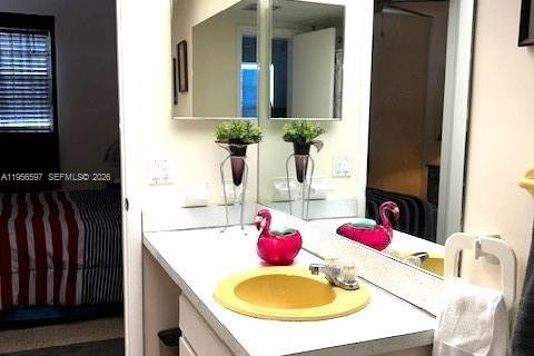 Купить кондоминиум в Помпано-Бич, Флорида 2 спальни, 69.68м2, № 2010508 - фото 8