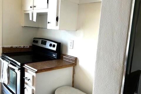 Купить кондоминиум в Помпано-Бич, Флорида 2 спальни, 69.68м2, № 2010508 - фото 4