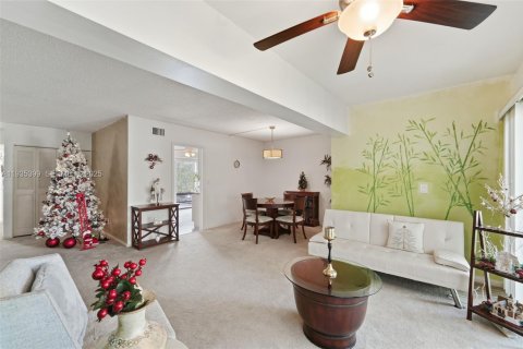 Condo in Boca Raton, Florida, 3 bedrooms  № 1993456 - photo 9