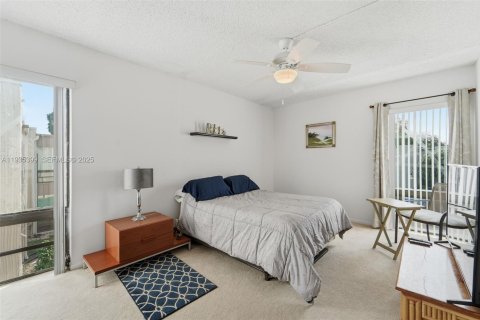 Condo in Boca Raton, Florida, 3 bedrooms  № 1993456 - photo 17