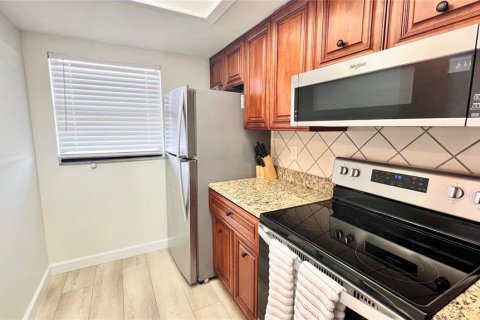 Condominio en venta en Tierra Verde, Florida, 2 dormitorios, 103.12 m2 № 1632502 - foto 12