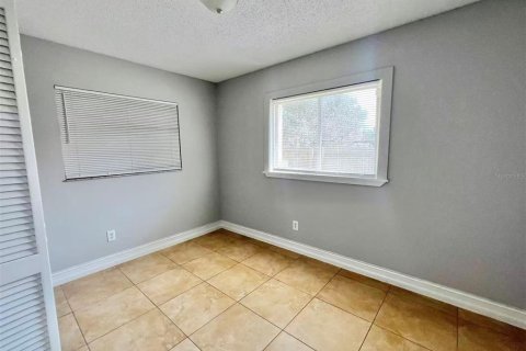 Villa ou maison à vendre à Apopka, Floride: 3 chambres, 129.69 m2 № 2406463 - photo 19