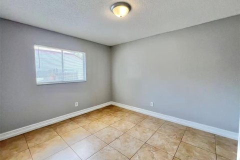 Villa ou maison à vendre à Apopka, Floride: 3 chambres, 129.69 m2 № 2406463 - photo 17