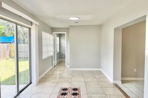 Villa ou maison à vendre à Apopka, Floride: 3 chambres, 129.69 m2 № 2406463 - photo 21