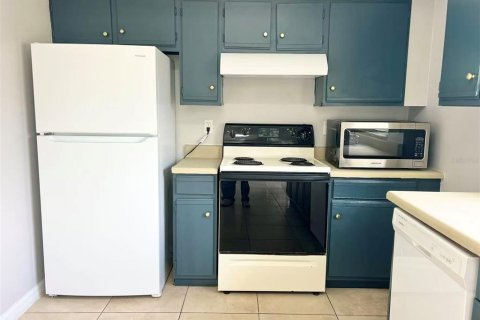 Villa ou maison à vendre à Apopka, Floride: 3 chambres, 129.69 m2 № 2406463 - photo 8