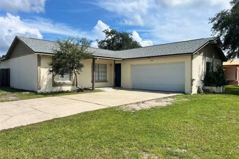 Villa ou maison à Apopka, Floride 3 chambres, 129.69 m2 № 2406463