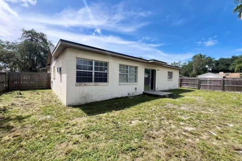 Villa ou maison à vendre à Apopka, Floride: 3 chambres, 129.69 m2 № 2406463 - photo 25